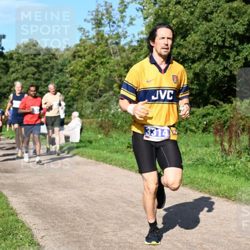 27.09.2026 - 35. Volkslauf durch das schöne Alstertal Dr. Thomas Lammeyer http://msf.ph/oto/10564759 27.09.2026 10:36:04 Laufen 3314 meine-sportfotos.de