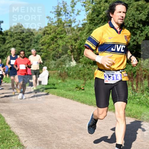 27.09.2026 - 35. Volkslauf durch das schöne Alstertal Dr. Thomas Lammeyer http://msf.ph/oto/10564761 27.09.2026 10:36:04 Laufen 3314 meine-sportfotos.de