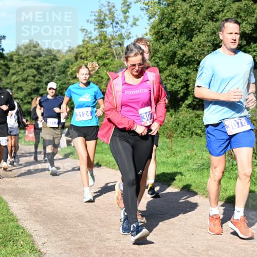 27.09.2026 - 35. Volkslauf durch das schöne Alstertal Dr. Thomas Lammeyer http://msf.ph/oto/10564838 27.09.2026 10:36:16 Laufen 3117, 3124, 130, 3078 meine-sportfotos.de