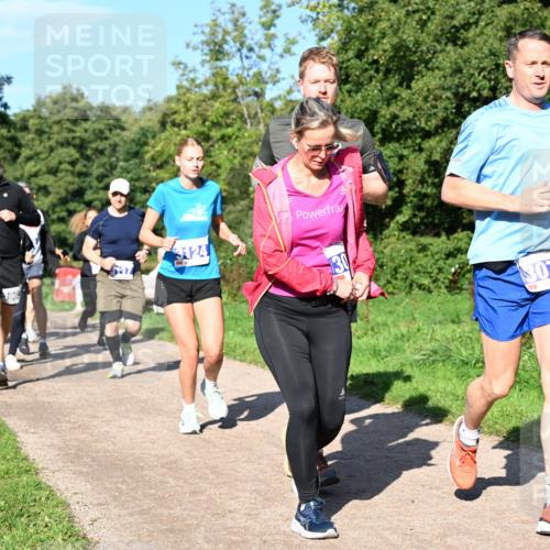 27.09.2026 - 35. Volkslauf durch das schöne Alstertal Dr. Thomas Lammeyer http://msf.ph/oto/10564839 27.09.2026 10:36:16 Laufen 3124, 196, 3078 meine-sportfotos.de