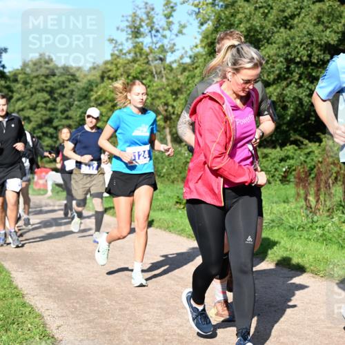 27.09.2026 - 35. Volkslauf durch das schöne Alstertal Dr. Thomas Lammeyer http://msf.ph/oto/10564841 27.09.2026 10:36:16 Laufen 124, 6, 3078 meine-sportfotos.de