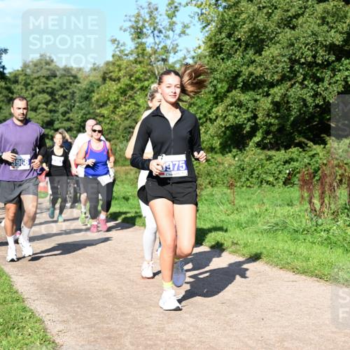 27.09.2026 - 35. Volkslauf durch das schöne Alstertal Dr. Thomas Lammeyer http://msf.ph/oto/10564882 27.09.2026 10:36:22 Laufen 3967, 3966, 975 meine-sportfotos.de
