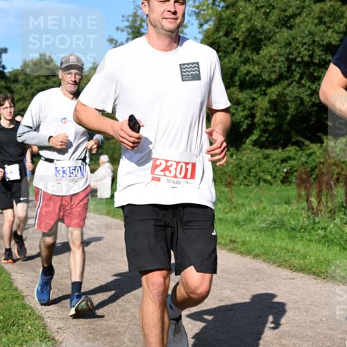 27.09.2026 - 35. Volkslauf durch das schöne Alstertal Dr. Thomas Lammeyer http://msf.ph/oto/10564927 27.09.2026 10:36:29 Laufen 3350, 12301, 1, 331 meine-sportfotos.de