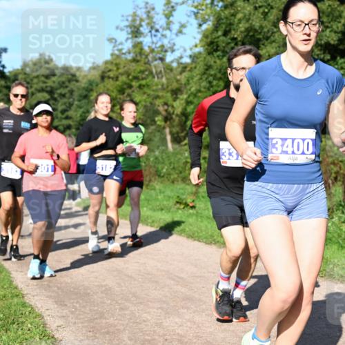 27.09.2026 - 35. Volkslauf durch das schöne Alstertal Dr. Thomas Lammeyer http://msf.ph/oto/10564956 27.09.2026 10:36:33 Laufen 301, 3182, 33, 3400 meine-sportfotos.de