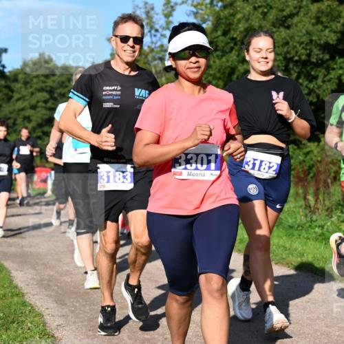 27.09.2026 - 35. Volkslauf durch das schöne Alstertal Dr. Thomas Lammeyer http://msf.ph/oto/10564969 27.09.2026 10:36:35 Laufen 3183, 3301, 3182, 3375 meine-sportfotos.de