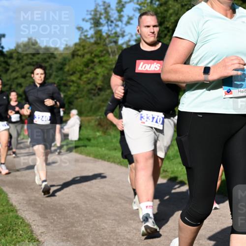 27.09.2026 - 35. Volkslauf durch das schöne Alstertal Dr. Thomas Lammeyer http://msf.ph/oto/10564982 27.09.2026 10:36:37 Laufen 3240, 3370 meine-sportfotos.de