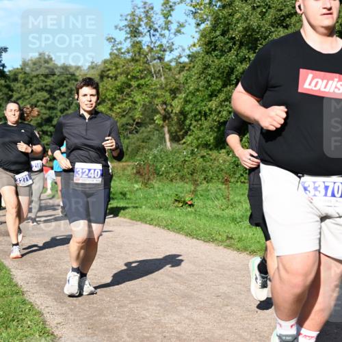 27.09.2026 - 35. Volkslauf durch das schöne Alstertal Dr. Thomas Lammeyer http://msf.ph/oto/10564986 27.09.2026 10:36:37 Laufen 3271, 2101, 3240, 3370, 291 meine-sportfotos.de