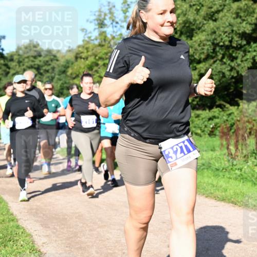 27.09.2026 - 35. Volkslauf durch das schöne Alstertal Dr. Thomas Lammeyer http://msf.ph/oto/10565004 27.09.2026 10:36:40 Laufen 3271 meine-sportfotos.de