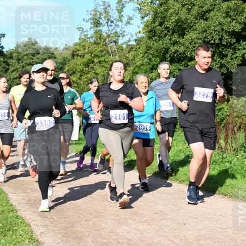 27.09.2026 - 35. Volkslauf durch das schöne Alstertal Dr. Thomas Lammeyer http://msf.ph/oto/10565009 27.09.2026 10:36:41 Laufen 3256, 341, 2101, 3392, 3999, 293, 3279 meine-sportfotos.de