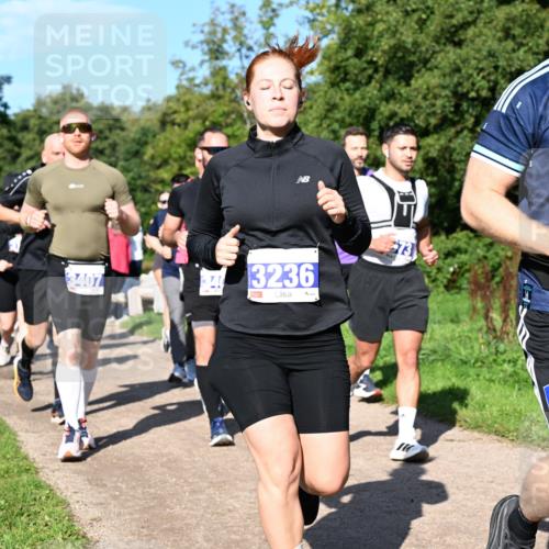 27.09.2026 - 35. Volkslauf durch das schöne Alstertal Dr. Thomas Lammeyer http://msf.ph/oto/10565046 27.09.2026 10:36:46 Laufen 3407, 3236, 73, 3960 meine-sportfotos.de