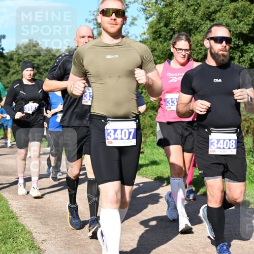 27.09.2026 - 35. Volkslauf durch das schöne Alstertal Dr. Thomas Lammeyer http://msf.ph/oto/10565056 27.09.2026 10:36:48 Laufen 309, 3407, 33, 3408, 140 meine-sportfotos.de