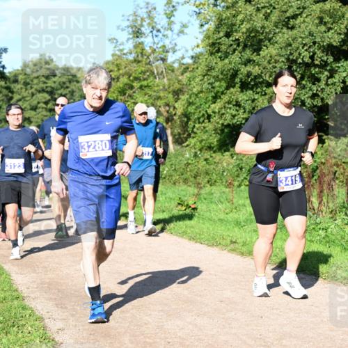 27.09.2026 - 35. Volkslauf durch das schöne Alstertal Dr. Thomas Lammeyer http://msf.ph/oto/10565090 27.09.2026 10:36:53 Laufen 3123, 3280, 217, 3419 meine-sportfotos.de