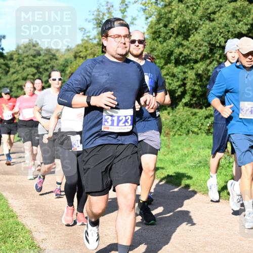 27.09.2026 - 35. Volkslauf durch das schöne Alstertal Dr. Thomas Lammeyer http://msf.ph/oto/10565114 27.09.2026 10:36:55 Laufen 3123, 3217 meine-sportfotos.de