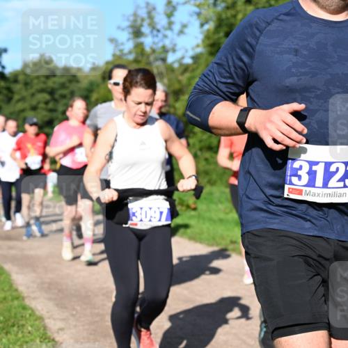 27.09.2026 - 35. Volkslauf durch das schöne Alstertal Dr. Thomas Lammeyer http://msf.ph/oto/10565123 27.09.2026 10:36:56 Laufen 3097, 3123 meine-sportfotos.de