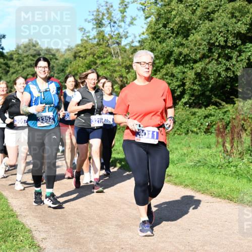 27.09.2026 - 35. Volkslauf durch das schöne Alstertal Dr. Thomas Lammeyer http://msf.ph/oto/10565217 27.09.2026 10:37:07 Laufen 3097, 3352, 3215, 3011 meine-sportfotos.de