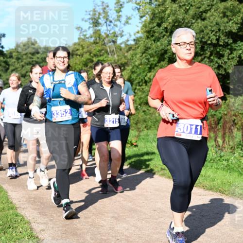 27.09.2026 - 35. Volkslauf durch das schöne Alstertal Dr. Thomas Lammeyer http://msf.ph/oto/10565220 27.09.2026 10:37:08 Laufen 14, 3352, 3, 3215386, 3011 meine-sportfotos.de