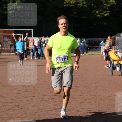 27.09.2026 - 35. Volkslauf durch das schöne Alstertal Strokosch-Dieckow http://msf.ph/oto/10565221 27.09.2026 11:12:11 Ziel 3173 meine-sportfotos.de