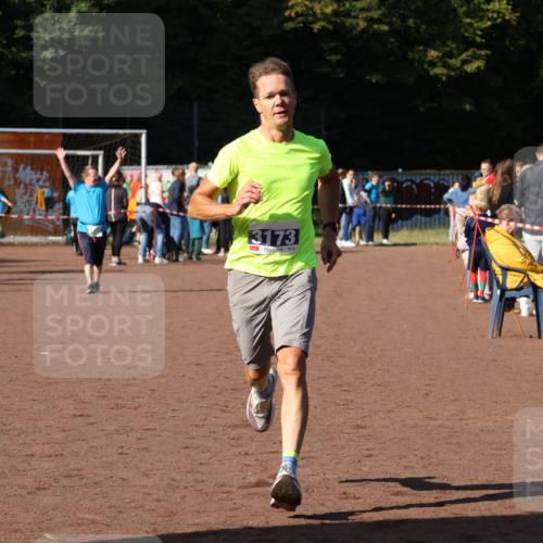 27.09.2026 - 35. Volkslauf durch das schöne Alstertal Strokosch-Dieckow http://msf.ph/oto/10565228 27.09.2026 11:12:11 Ziel 3173 meine-sportfotos.de