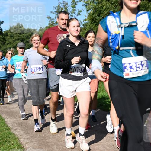 27.09.2026 - 35. Volkslauf durch das schöne Alstertal Dr. Thomas Lammeyer http://msf.ph/oto/10565235 27.09.2026 10:37:09 Laufen 3161, 3334, 330, 3158, 3087, 3, 3352 meine-sportfotos.de
