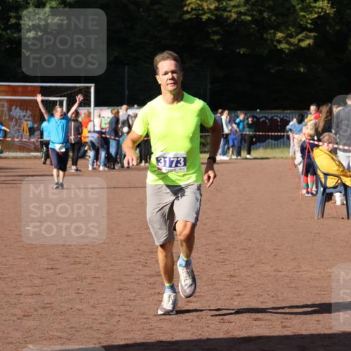 27.09.2026 - 35. Volkslauf durch das schöne Alstertal Strokosch-Dieckow http://msf.ph/oto/10565237 27.09.2026 11:12:11 Ziel 3173 meine-sportfotos.de