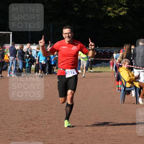 27.09.2026 - 35. Volkslauf durch das schöne Alstertal Strokosch-Dieckow http://msf.ph/oto/10565280 27.09.2026 11:12:02 Ziel 3979 meine-sportfotos.de