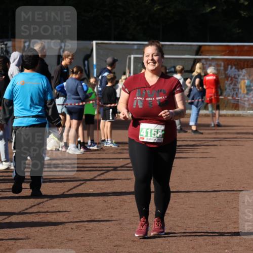 27.09.2026 - 35. Volkslauf durch das schöne Alstertal Strokosch-Dieckow http://msf.ph/oto/10565307 27.09.2026 11:11:38 Ziel 4158 meine-sportfotos.de