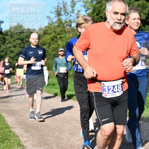 27.09.2026 - 35. Volkslauf durch das schöne Alstertal Dr. Thomas Lammeyer http://msf.ph/oto/10565344 27.09.2026 10:37:21 Laufen 3248, 24 meine-sportfotos.de