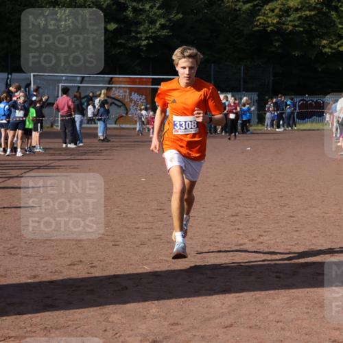 27.09.2026 - 35. Volkslauf durch das schöne Alstertal Strokosch-Dieckow http://msf.ph/oto/10565360 27.09.2026 11:11:22 Ziel 3308 meine-sportfotos.de