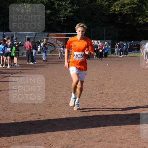 27.09.2026 - 35. Volkslauf durch das schöne Alstertal Strokosch-Dieckow http://msf.ph/oto/10565364 27.09.2026 11:11:22 Ziel 3308 meine-sportfotos.de