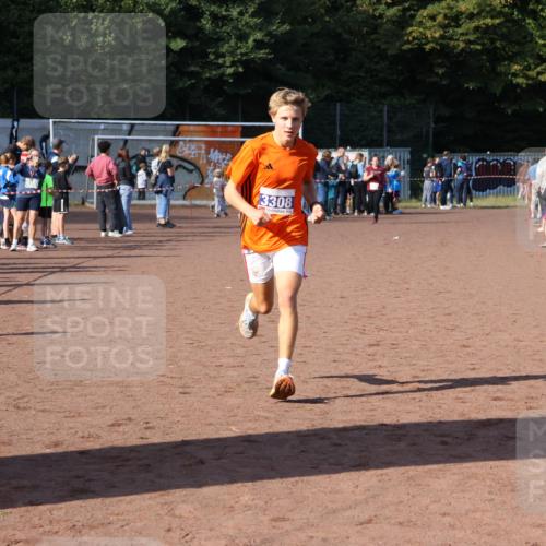 27.09.2026 - 35. Volkslauf durch das schöne Alstertal Strokosch-Dieckow http://msf.ph/oto/10565379 27.09.2026 11:11:21 Ziel 3308 meine-sportfotos.de
