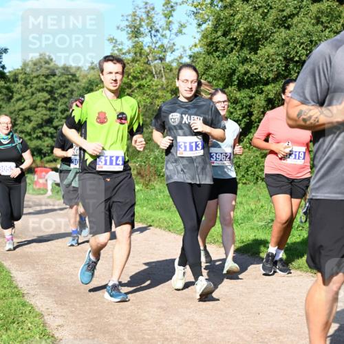 27.09.2026 - 35. Volkslauf durch das schöne Alstertal Dr. Thomas Lammeyer http://msf.ph/oto/10565421 27.09.2026 10:37:30 Laufen 30, 3114, 305, 3113, 3962, 319, 3153 meine-sportfotos.de