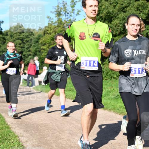 27.09.2026 - 35. Volkslauf durch das schöne Alstertal Dr. Thomas Lammeyer http://msf.ph/oto/10565429 27.09.2026 10:37:31 Laufen 3052, 3051, 3114, 3113 meine-sportfotos.de