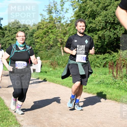 27.09.2026 - 35. Volkslauf durch das schöne Alstertal Dr. Thomas Lammeyer http://msf.ph/oto/10565438 27.09.2026 10:37:32 Laufen 3052, 3051 meine-sportfotos.de