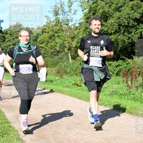 27.09.2026 - 35. Volkslauf durch das schöne Alstertal Dr. Thomas Lammeyer http://msf.ph/oto/10565439 27.09.2026 10:37:32 Laufen 3052, 3051 meine-sportfotos.de