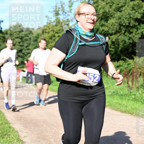 27.09.2026 - 35. Volkslauf durch das schöne Alstertal Dr. Thomas Lammeyer http://msf.ph/oto/10565450 27.09.2026 10:37:33 Laufen 52 meine-sportfotos.de