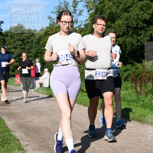 27.09.2026 - 35. Volkslauf durch das schöne Alstertal Dr. Thomas Lammeyer http://msf.ph/oto/10565468 27.09.2026 10:37:35 Laufen 3055, 3045, 3390, 18 meine-sportfotos.de