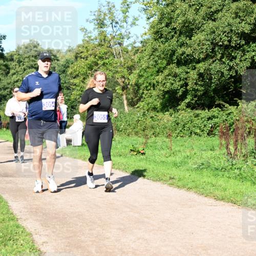 27.09.2026 - 35. Volkslauf durch das schöne Alstertal Dr. Thomas Lammeyer http://msf.ph/oto/10565484 27.09.2026 10:37:37 Laufen 4, 3054, 3055 meine-sportfotos.de