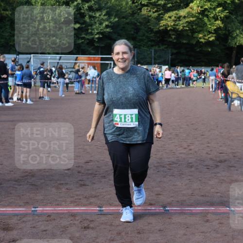 27.09.2026 - 35. Volkslauf durch das schöne Alstertal Strokosch-Dieckow http://msf.ph/oto/10565516 27.09.2026 11:10:38 Ziel 4181 meine-sportfotos.de