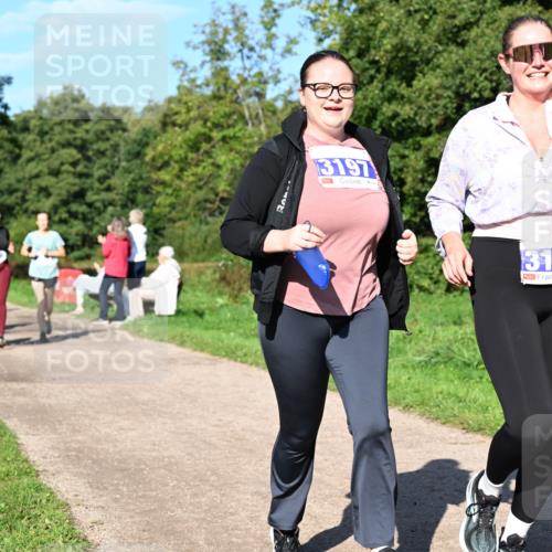27.09.2026 - 35. Volkslauf durch das schöne Alstertal Dr. Thomas Lammeyer http://msf.ph/oto/10565533 27.09.2026 10:37:42 Laufen 3197, 3199 meine-sportfotos.de