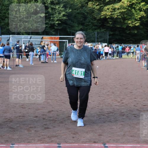 27.09.2026 - 35. Volkslauf durch das schöne Alstertal Strokosch-Dieckow http://msf.ph/oto/10565535 27.09.2026 11:10:37 Ziel 4181 meine-sportfotos.de