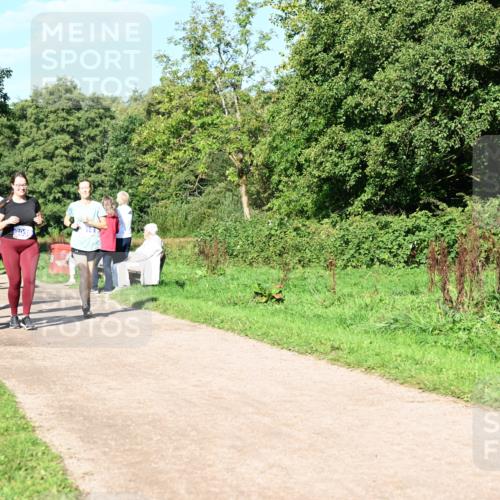 27.09.2026 - 35. Volkslauf durch das schöne Alstertal Dr. Thomas Lammeyer http://msf.ph/oto/10565546 27.09.2026 10:37:43 Laufen 3038 meine-sportfotos.de