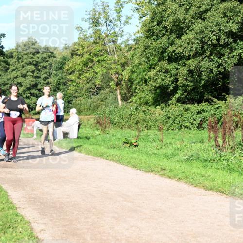 27.09.2026 - 35. Volkslauf durch das schöne Alstertal Dr. Thomas Lammeyer http://msf.ph/oto/10565547 27.09.2026 10:37:44 Laufen 3037, 3038, 3014 meine-sportfotos.de