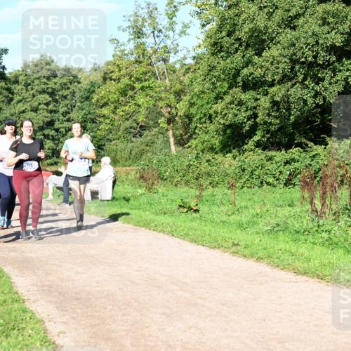27.09.2026 - 35. Volkslauf durch das schöne Alstertal Dr. Thomas Lammeyer http://msf.ph/oto/10565551 27.09.2026 10:37:44 Laufen 3038, 3037 meine-sportfotos.de