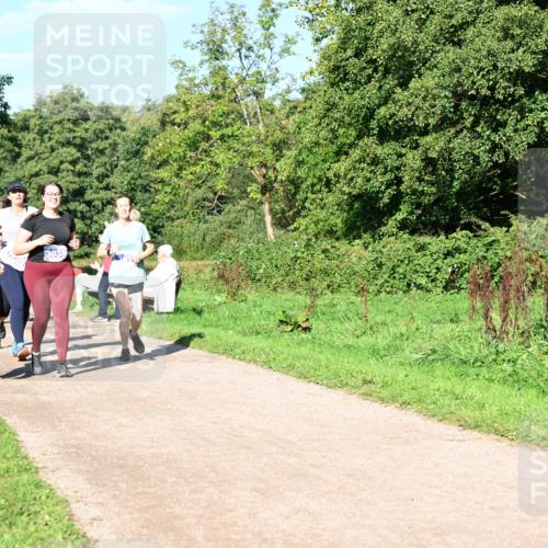 27.09.2026 - 35. Volkslauf durch das schöne Alstertal Dr. Thomas Lammeyer http://msf.ph/oto/10565552 27.09.2026 10:37:44 Laufen 3038, 3037 meine-sportfotos.de