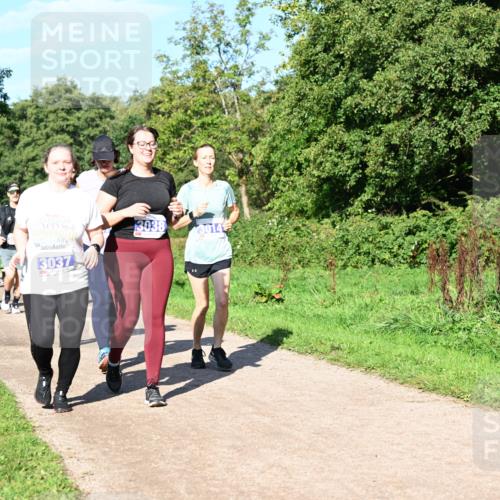 27.09.2026 - 35. Volkslauf durch das schöne Alstertal Dr. Thomas Lammeyer http://msf.ph/oto/10565572 27.09.2026 10:37:46 Laufen 3037, 3038, 3014 meine-sportfotos.de