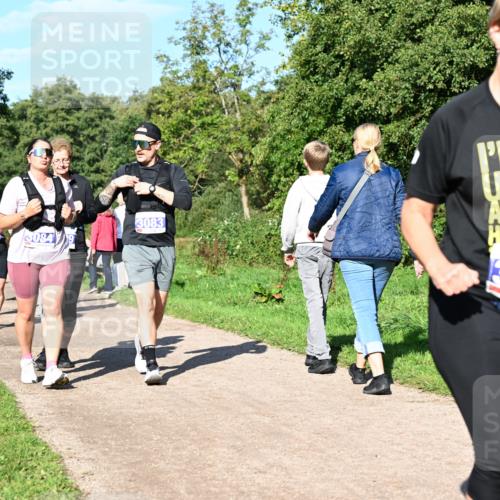 27.09.2026 - 35. Volkslauf durch das schöne Alstertal Dr. Thomas Lammeyer http://msf.ph/oto/10565610 27.09.2026 10:37:51 Laufen 3083, 3084, 3318 meine-sportfotos.de