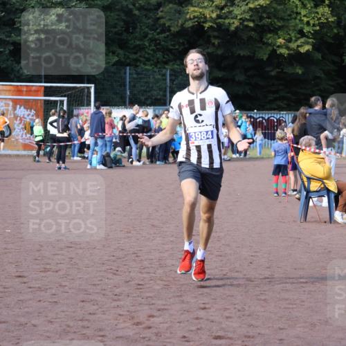 27.09.2026 - 35. Volkslauf durch das schöne Alstertal Strokosch-Dieckow http://msf.ph/oto/10565679 27.09.2026 11:09:05 Ziel 3984 meine-sportfotos.de