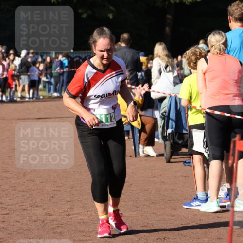 27.09.2026 - 35. Volkslauf durch das schöne Alstertal Strokosch-Dieckow http://msf.ph/oto/10565779 27.09.2026 11:08:12 Ziel 3112, 4112 meine-sportfotos.de