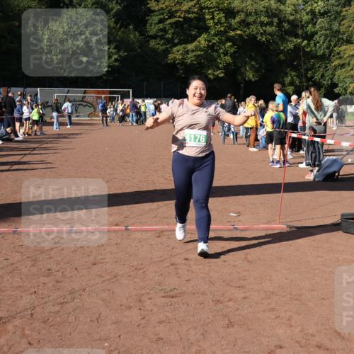 27.09.2026 - 35. Volkslauf durch das schöne Alstertal Strokosch-Dieckow http://msf.ph/oto/10565950 27.09.2026 11:06:21 Ziel 4176 meine-sportfotos.de