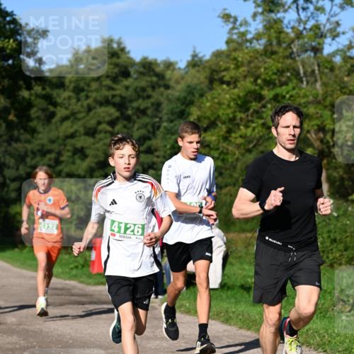 27.09.2026 - 35. Volkslauf durch das schöne Alstertal Dr. Thomas Lammeyer http://msf.ph/oto/10565983 27.09.2026 10:38:56 Laufen 4126 meine-sportfotos.de
